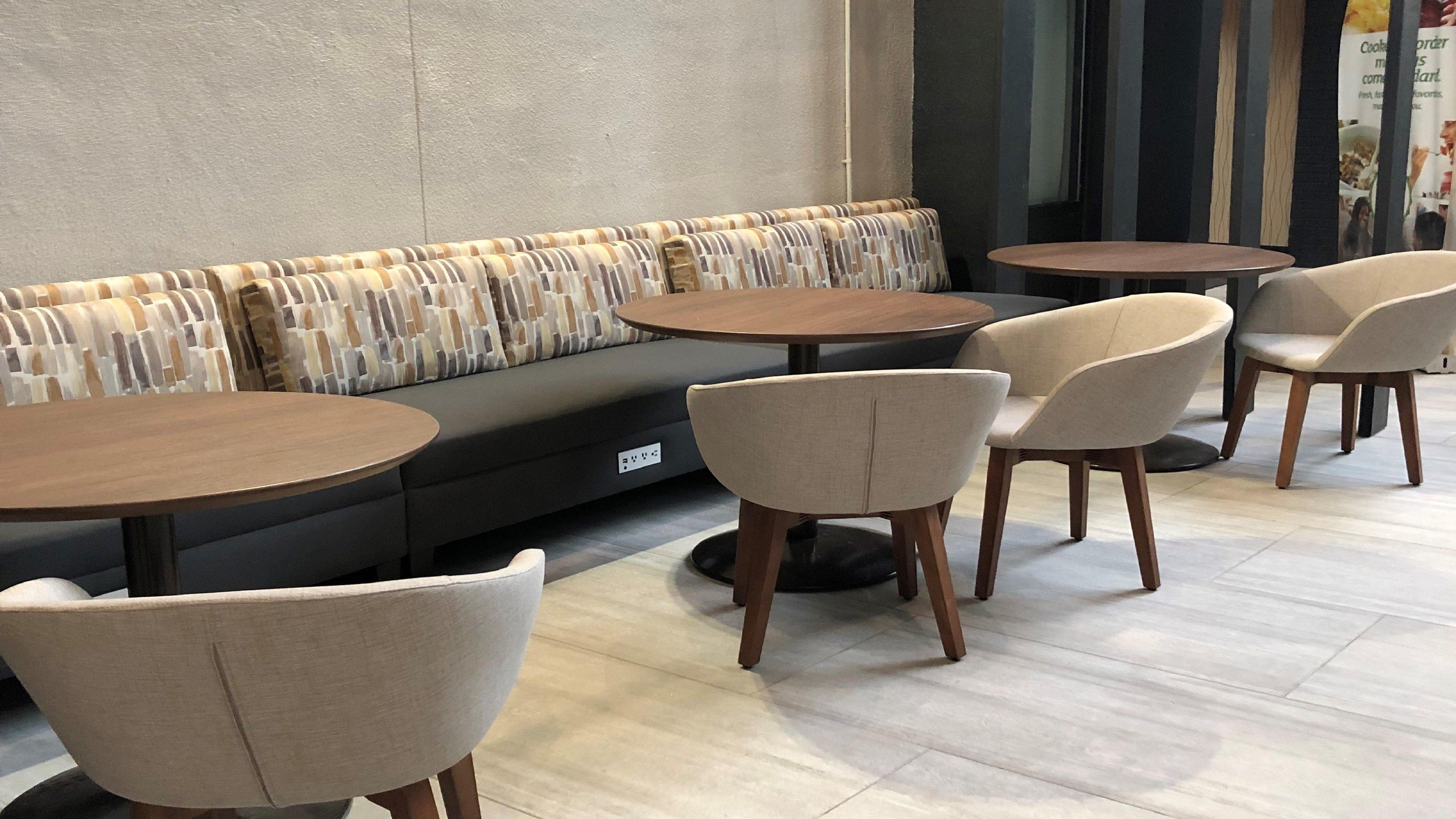 Holiday Inn Roanoke Airport - Conference Ctr By Ihg Εξωτερικό φωτογραφία