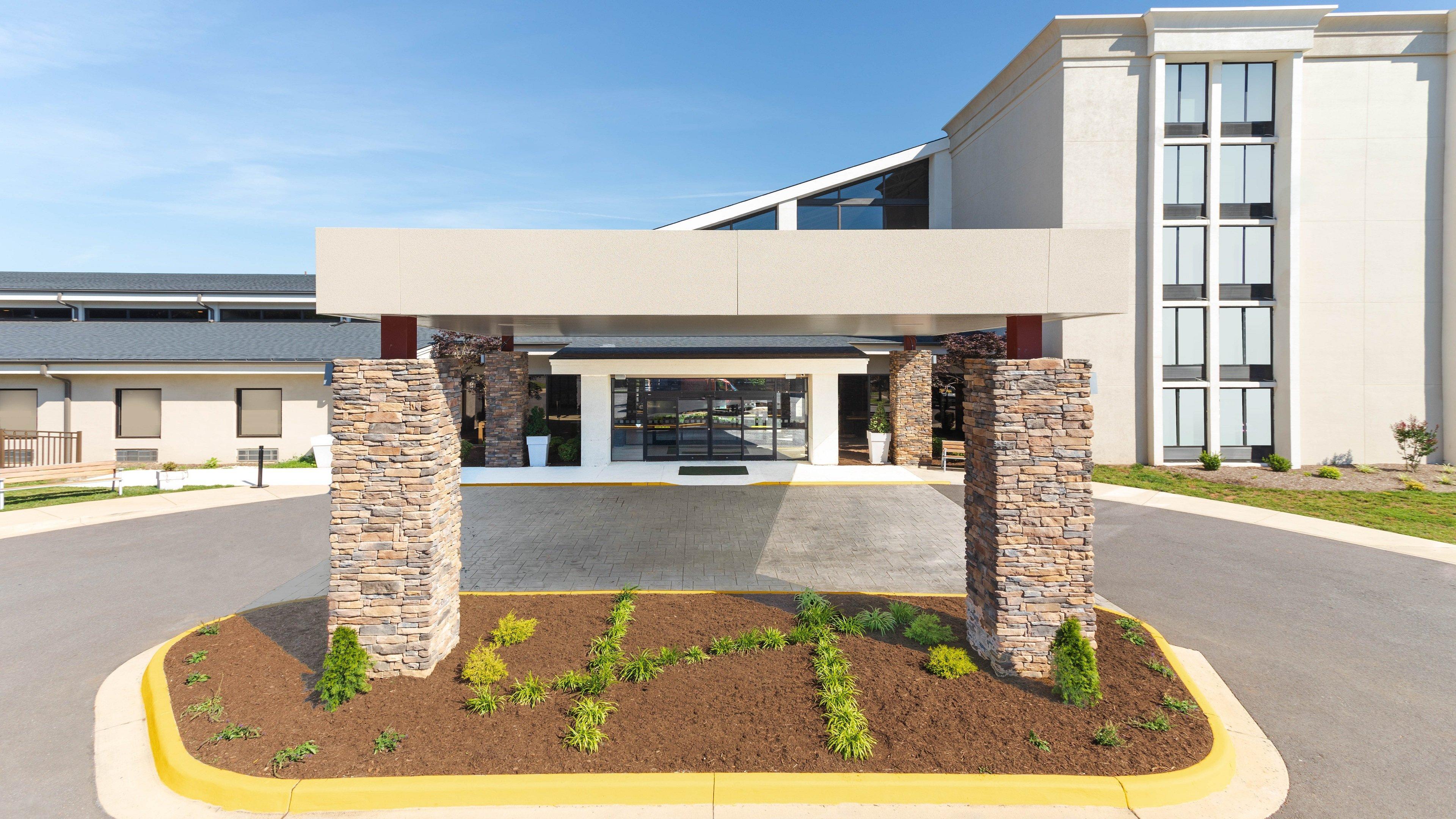 Holiday Inn Roanoke Airport - Conference Ctr By Ihg Εξωτερικό φωτογραφία